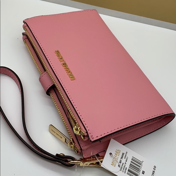 MICHAEL KORS LG DOUBLE ZIP WRISTLET CARNATION - Picture 11 of 16